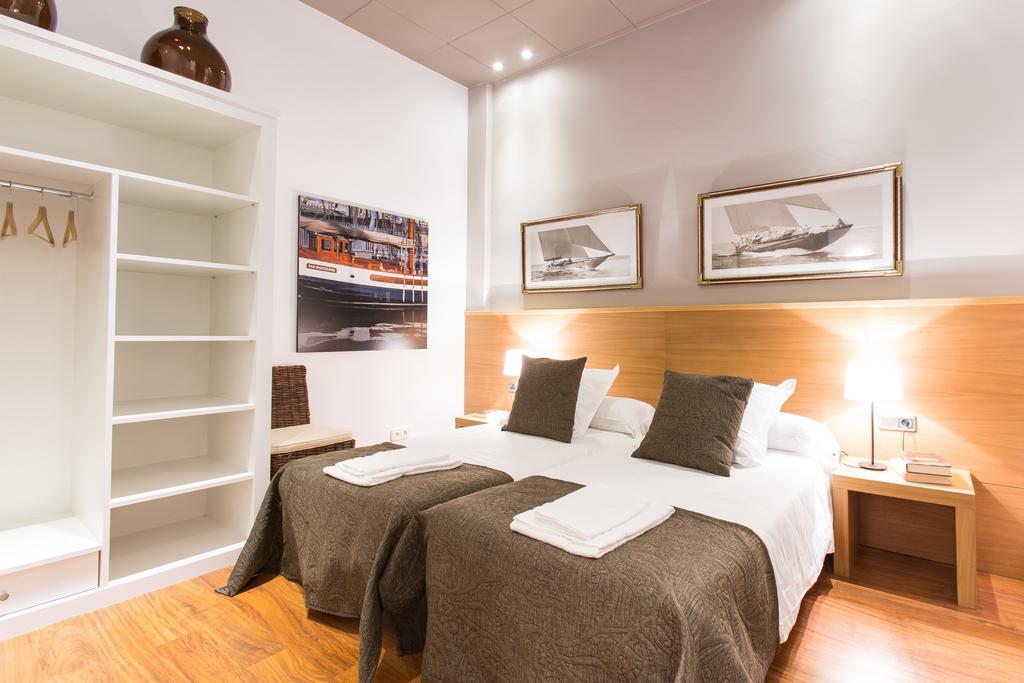 Serennia Apartamentos Ramblas - Placa Catalunya Barcelona Szoba fotó