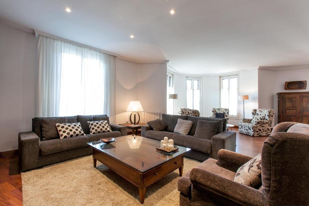 Serennia Apartamentos Ramblas - Placa Catalunya Barcelona Szoba fotó