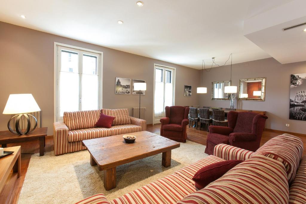 Serennia Apartamentos Ramblas - Placa Catalunya Barcelona Szoba fotó