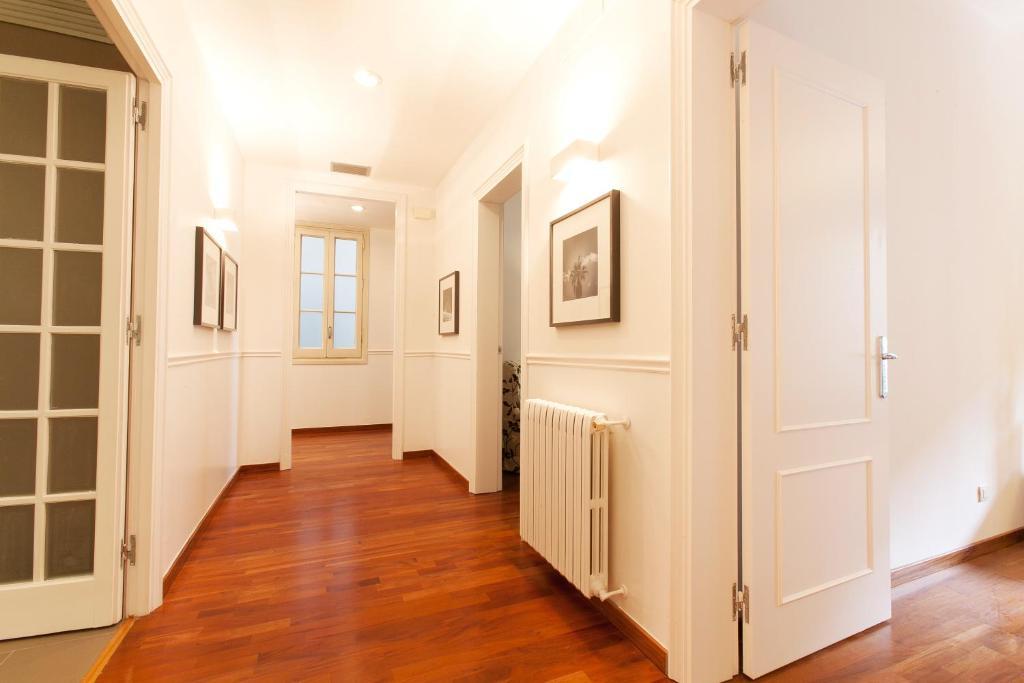 Serennia Apartamentos Ramblas - Placa Catalunya Barcelona Szoba fotó